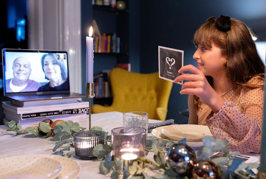 ¿Cómo jugar Vertellis a distancia?